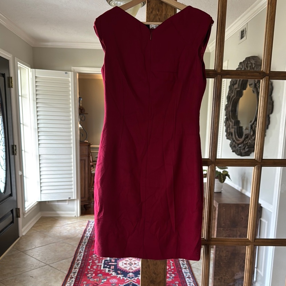 Tahari Red Sheath Mini Dress Sweetheart Neckline